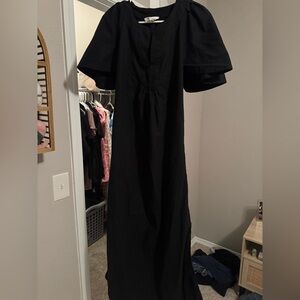 Pomander Place Classic Black Apparel